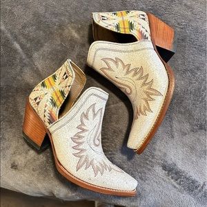 Ariat x Pendleton Dixon Booties
